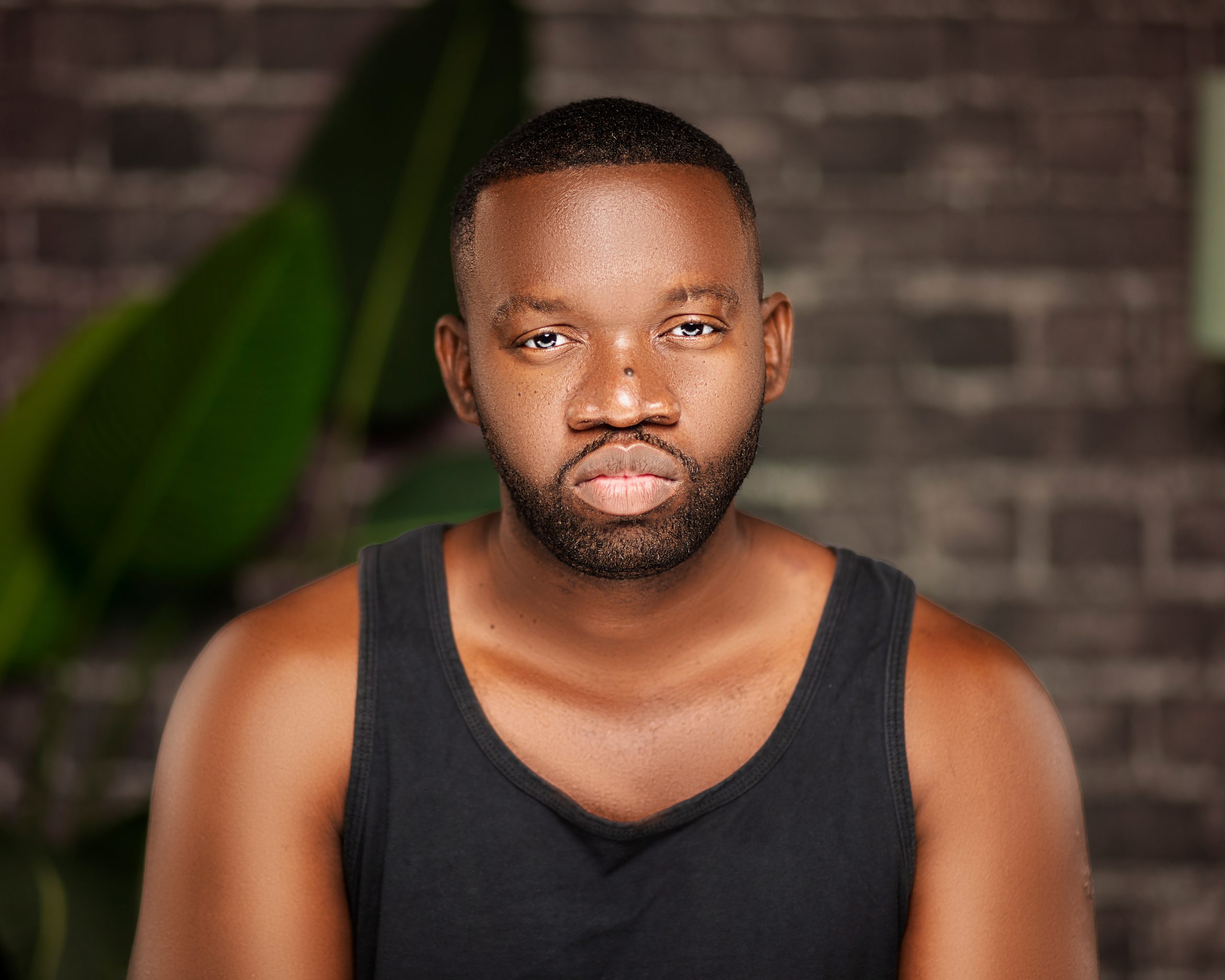 Clean Headshot Template 7 – AI Professional Headshot Prompt Guide - Image 2